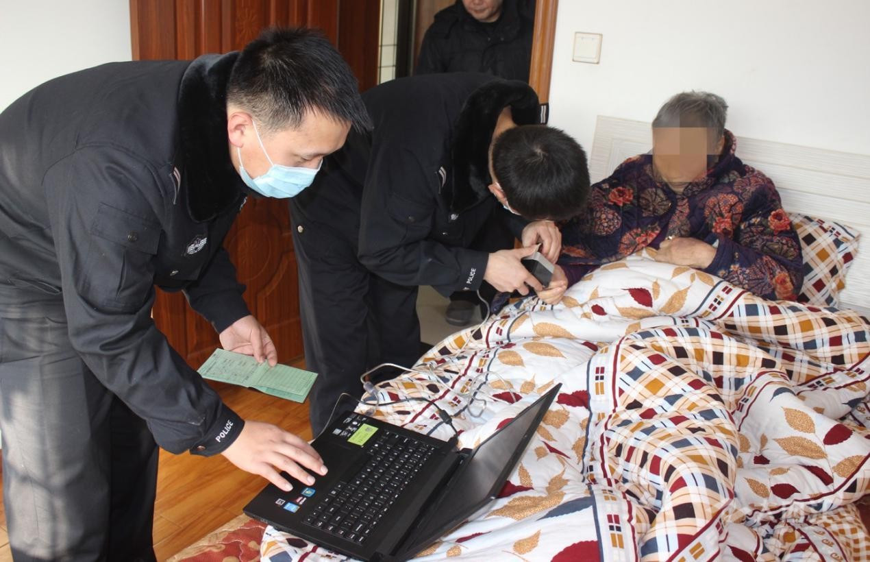 282377_1610695841793629.jpg 服务1.jpg