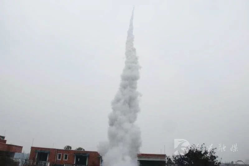 282377_1610886602973218.jpg 东兴4.jpg