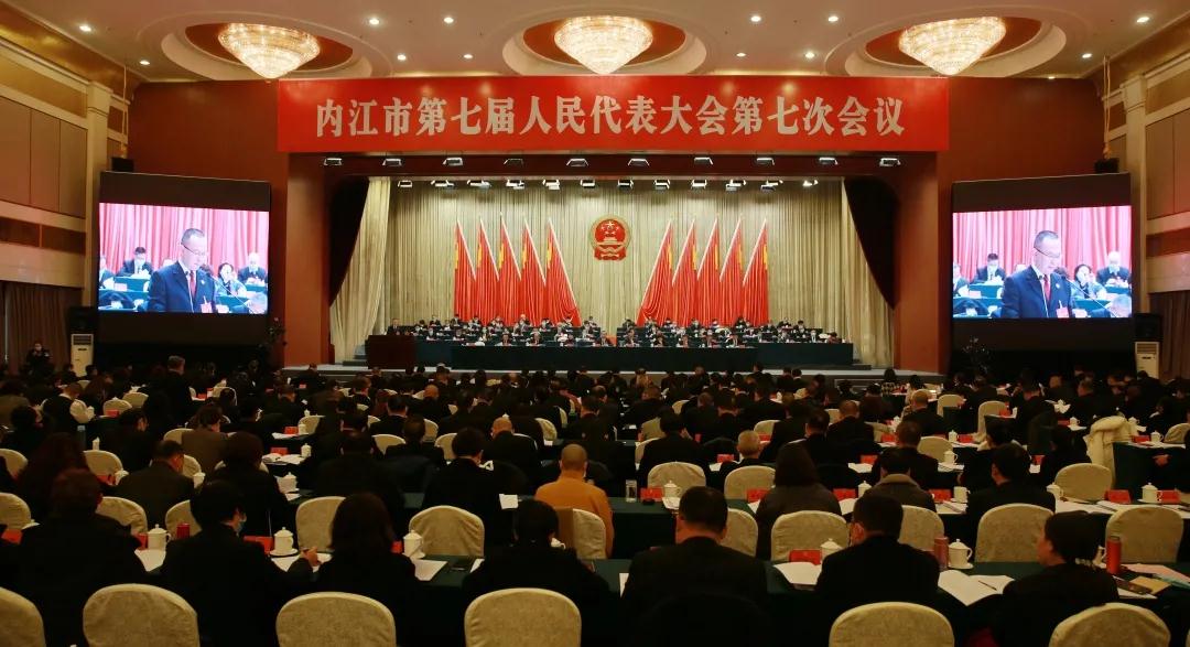 282377_1611216345726961.jpg 两会1.jpg