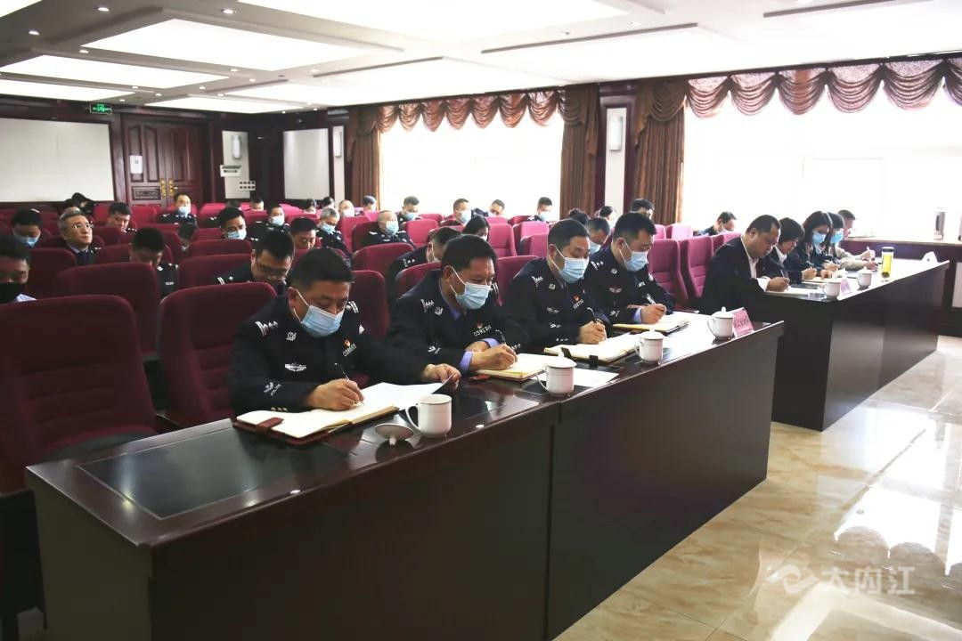 282377_1615885765657377.jpg 教育整顿2.jpg