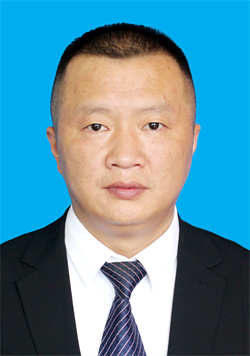 286033_1626447917513374.jpg 朱鸿飞.jpg