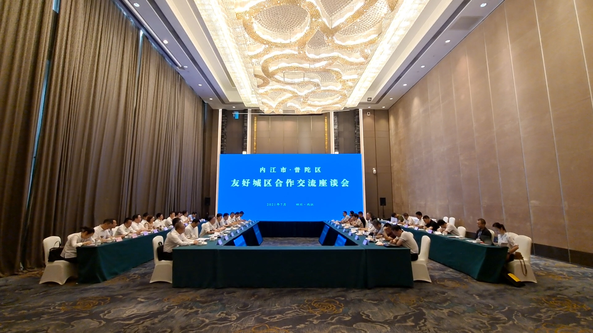 286258_1626172960837632.jpg B.00_00_01_24.静止040.jpg