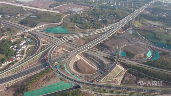 286033_1651819842303644.png 道路1.png